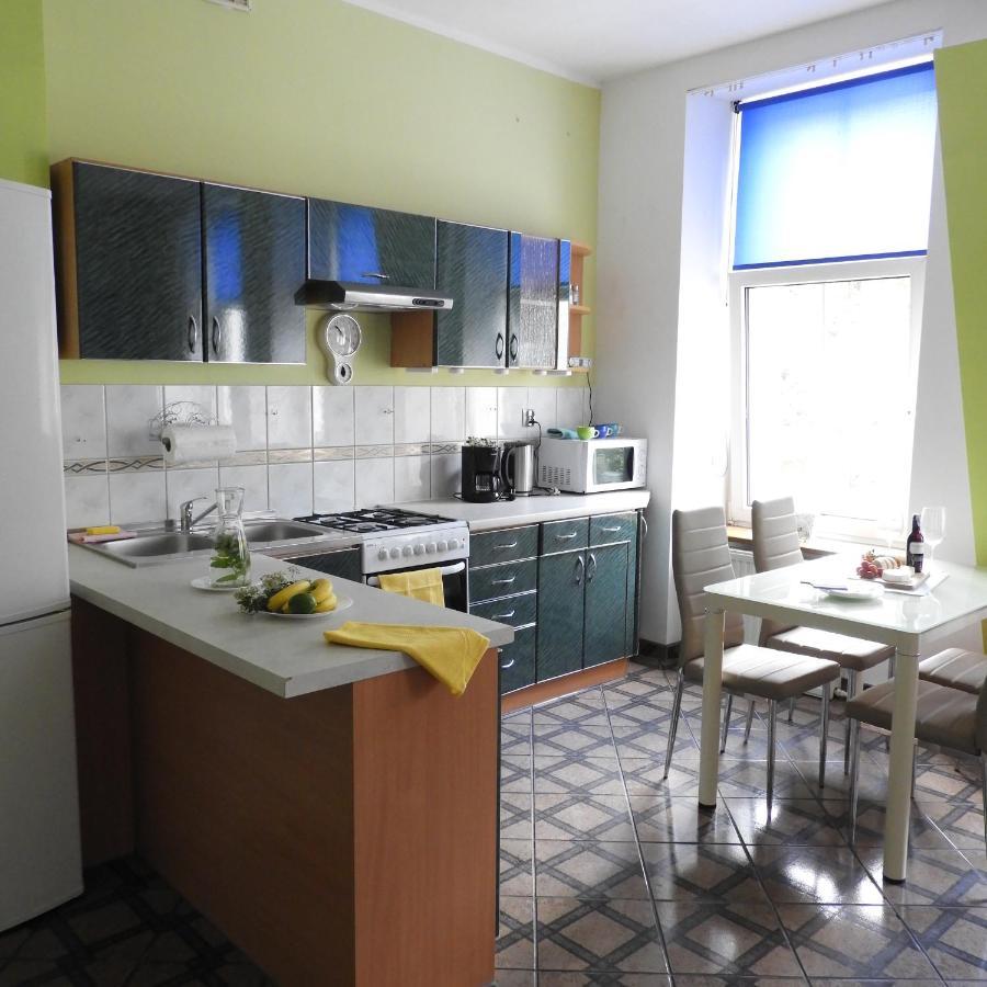 吉日茨科Apartament Przy Parku公寓 外观 照片