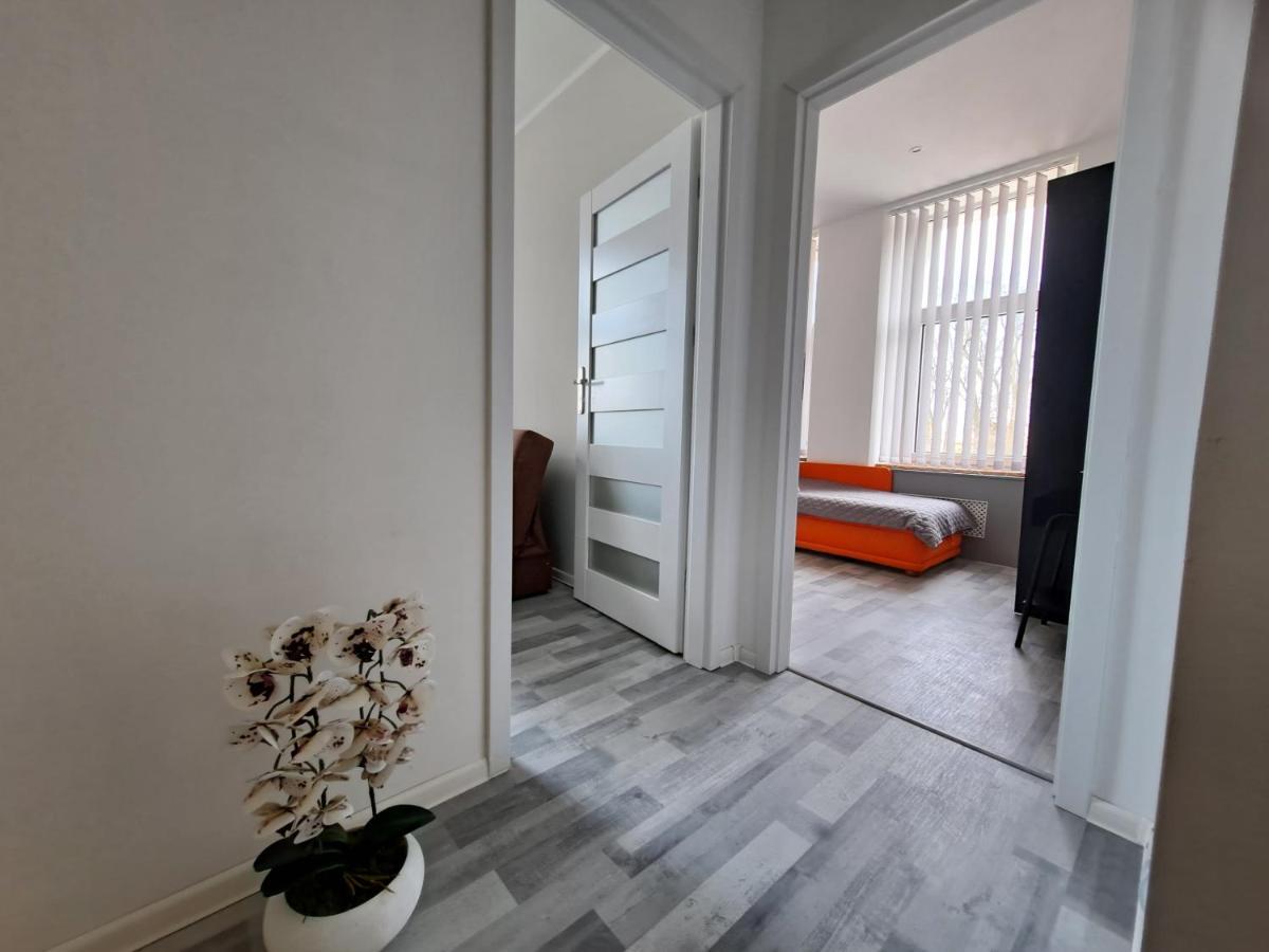 吉日茨科Apartament Przy Parku公寓 外观 照片